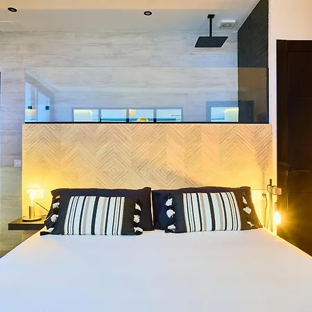 Savanna Beach. Amazing With Jacuzzi Apartment *
